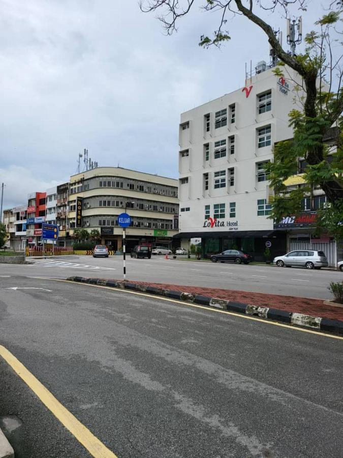 Lovita Hotel クアンタン エクステリア 写真