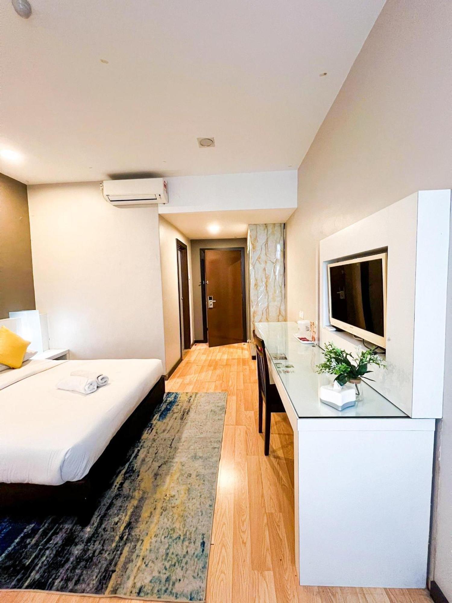 Lovita Hotel クアンタン エクステリア 写真