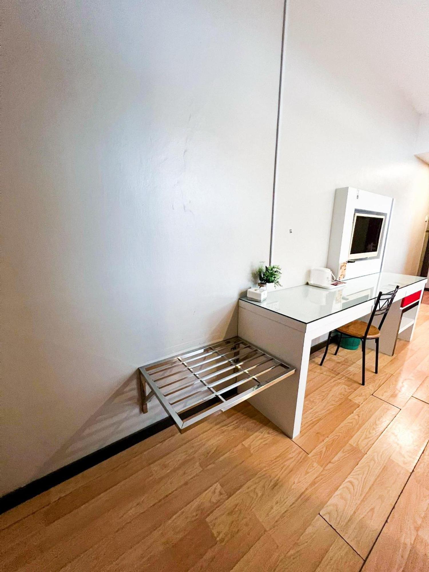 Lovita Hotel クアンタン エクステリア 写真